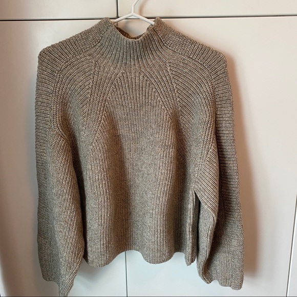 Comfy Green Sweater - Picture 2 of 4